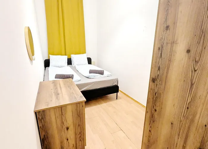 Проживання в сім'ї Spacious - 15 Min From Airport & Center, 5 Min From Main-bus Station Ez 12 Відень